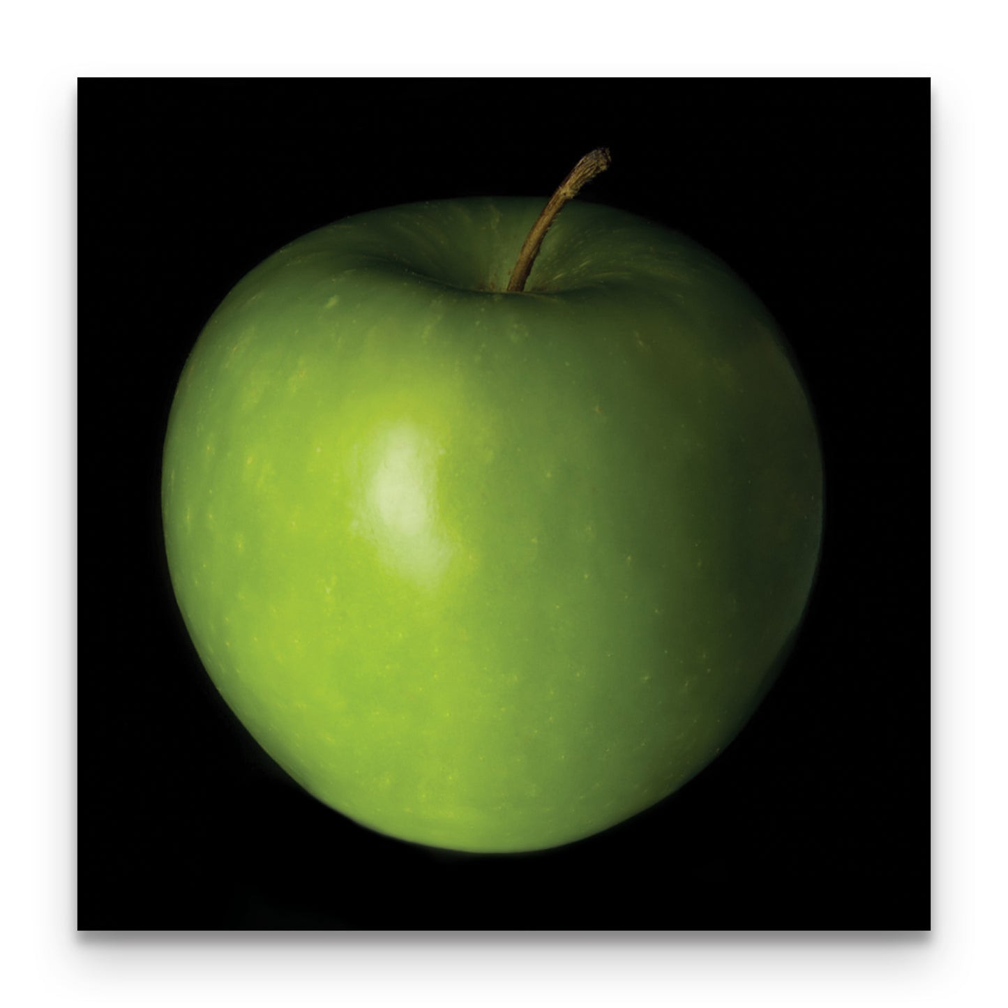 SUGA04 GREEN APPLE BLACK BACKGROUND 24X24