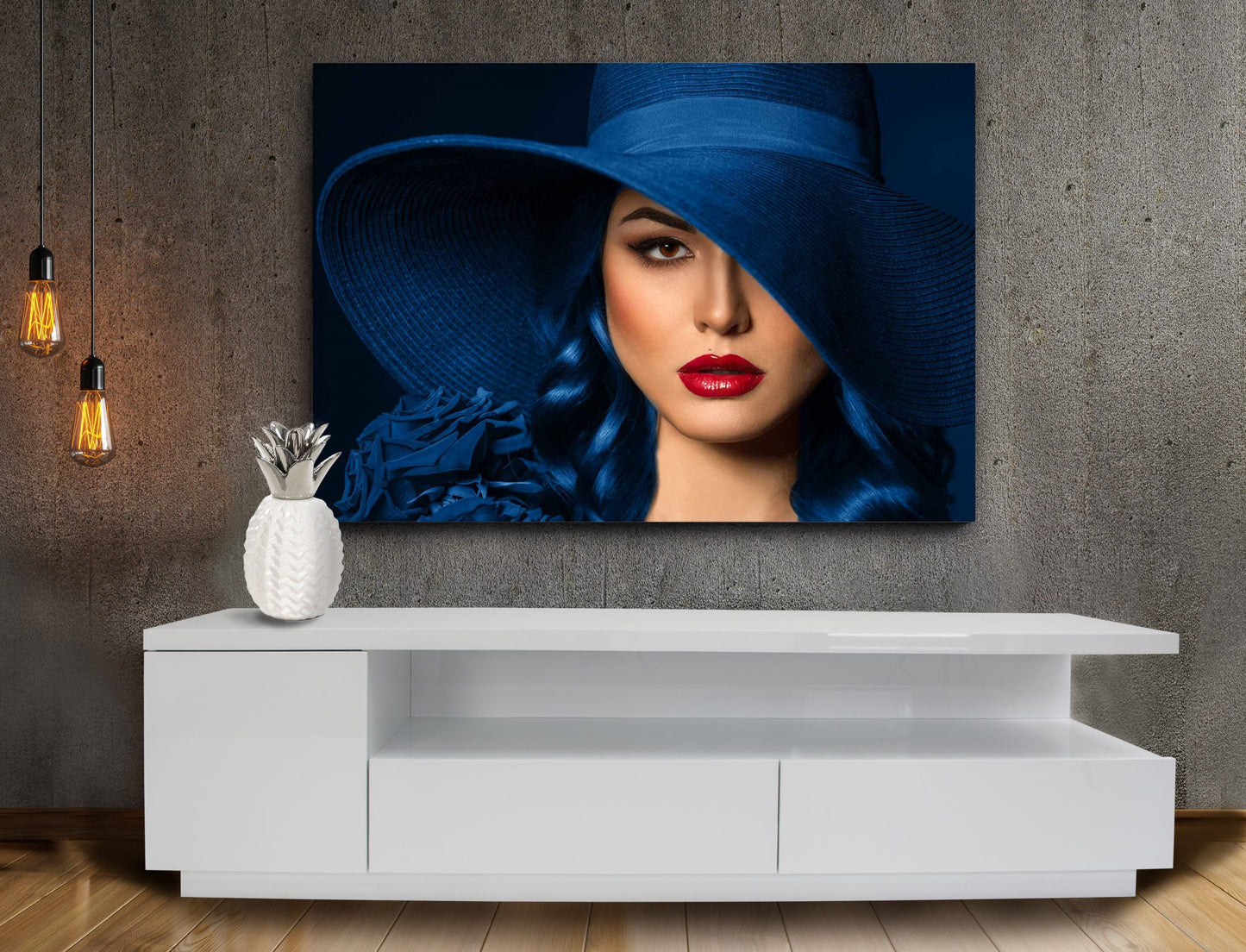 10501 Sienna Tv Stand